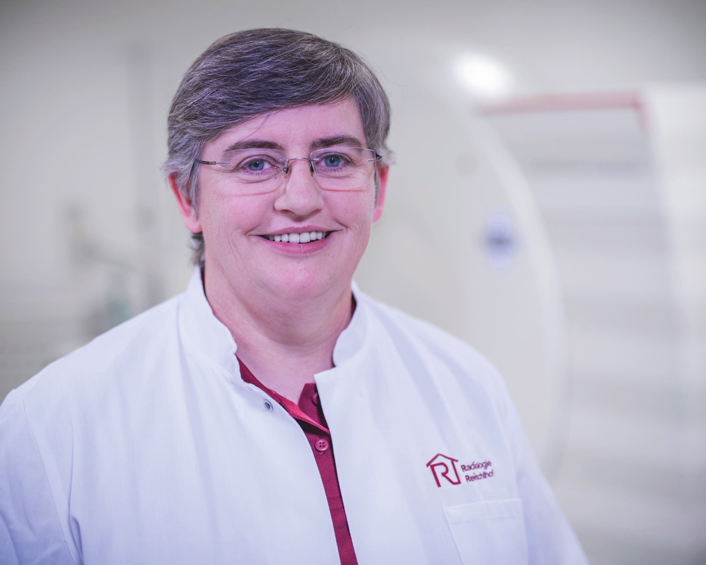 Dr. Med. Petra Leschig I Arztpraxis Für Allgemeinmedizin Team | Radiologie am Reischlhof
